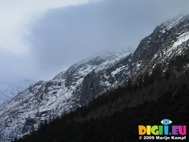 SX02746 Snow on sides Vale of Glendalough